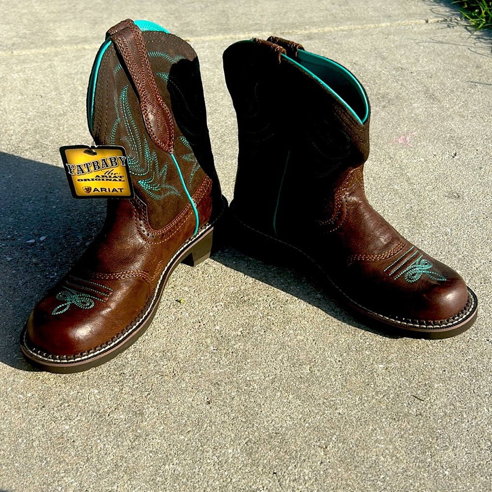Never been worn before, in brand new condition.
